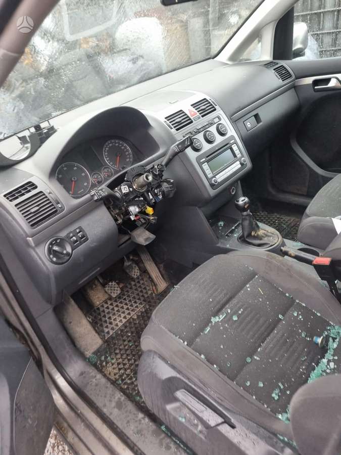Volkswagen Touran dalimis