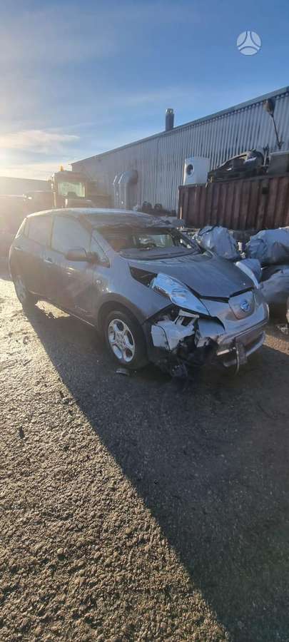 Nissan Leaf for parts