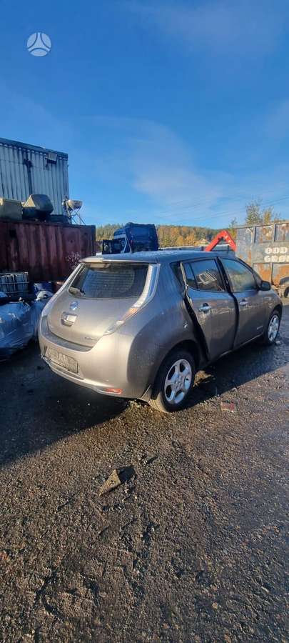 Nissan Leaf for parts