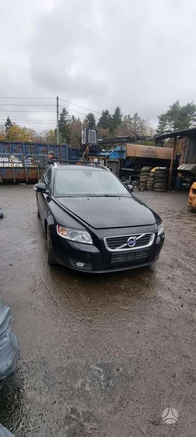 Volvo V50 for parts