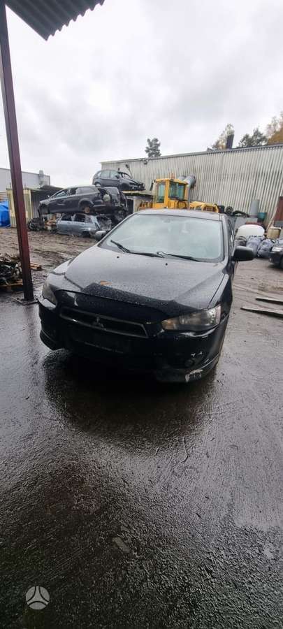 Mitsubishi Lancer for parts