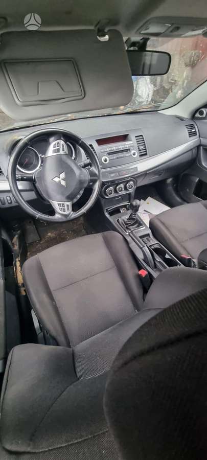 Mitsubishi Lancer for parts