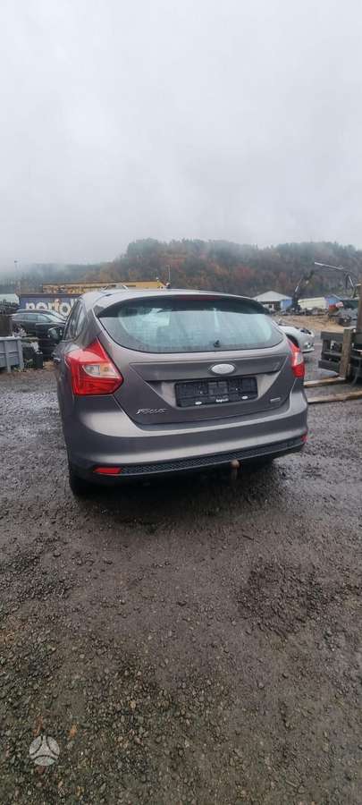 Ford Focus по частям