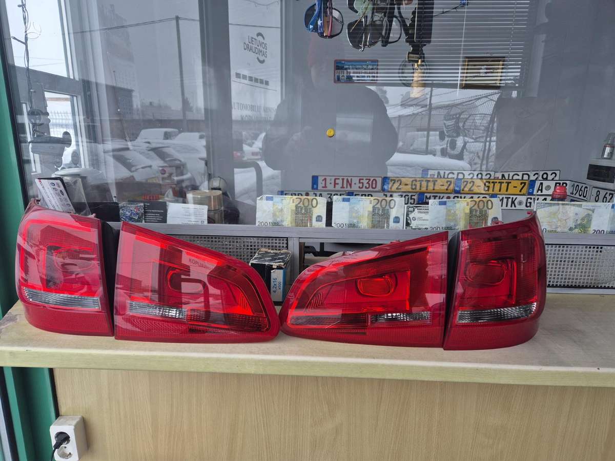Volkswagen Sharan lights