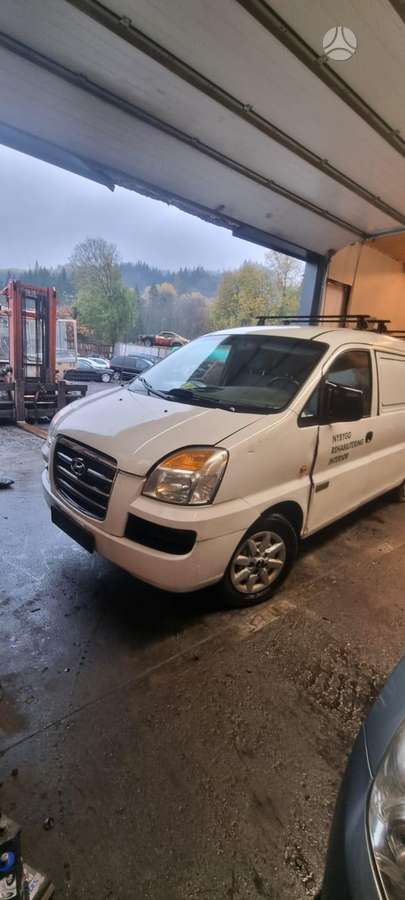 Hyundai H1 rezerves daļās