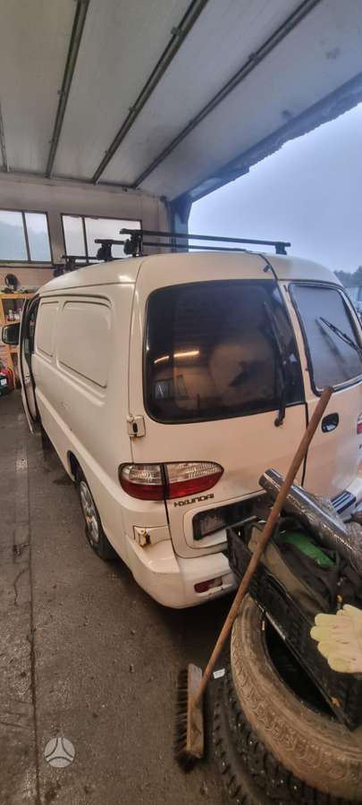 Hyundai H1 for parts