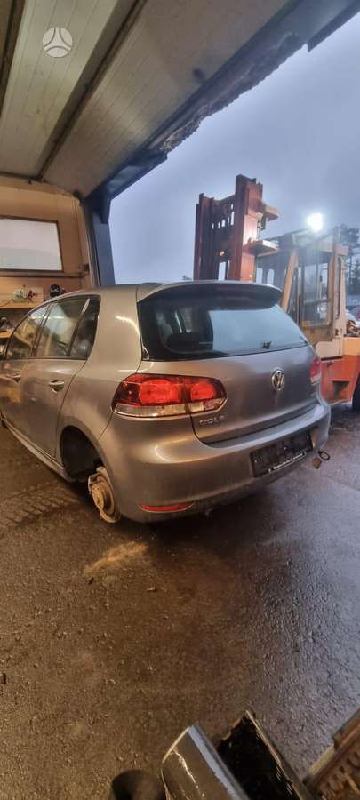 Volkswagen Golf rezerves daļās