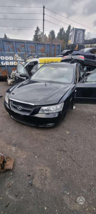 Hyundai Sonata for parts