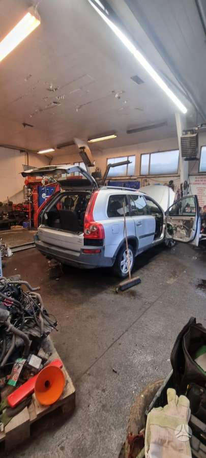 Volvo XC90 dalimis