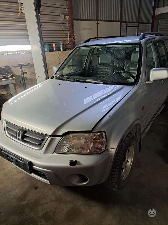Honda CR-V rezerves daļās