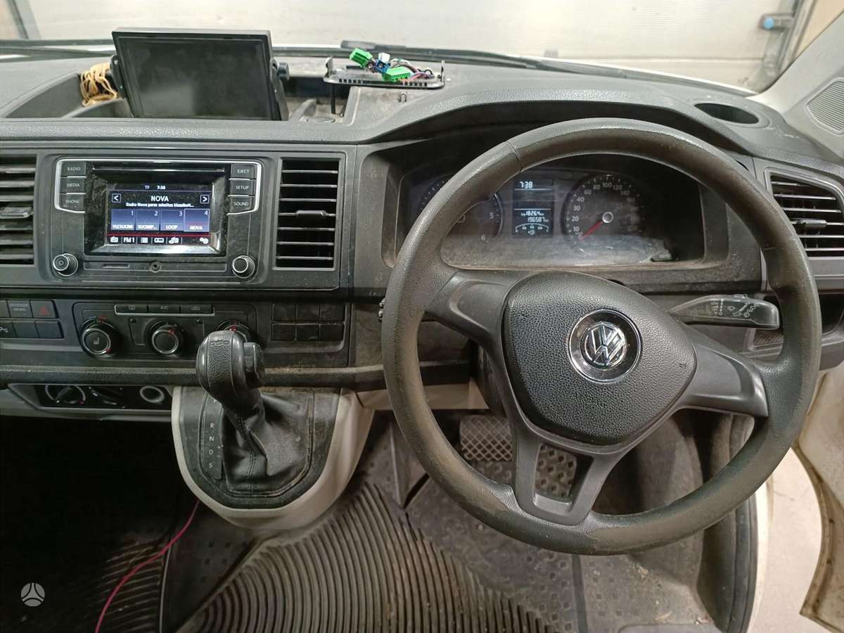 Volkswagen Transporter, cargo vans