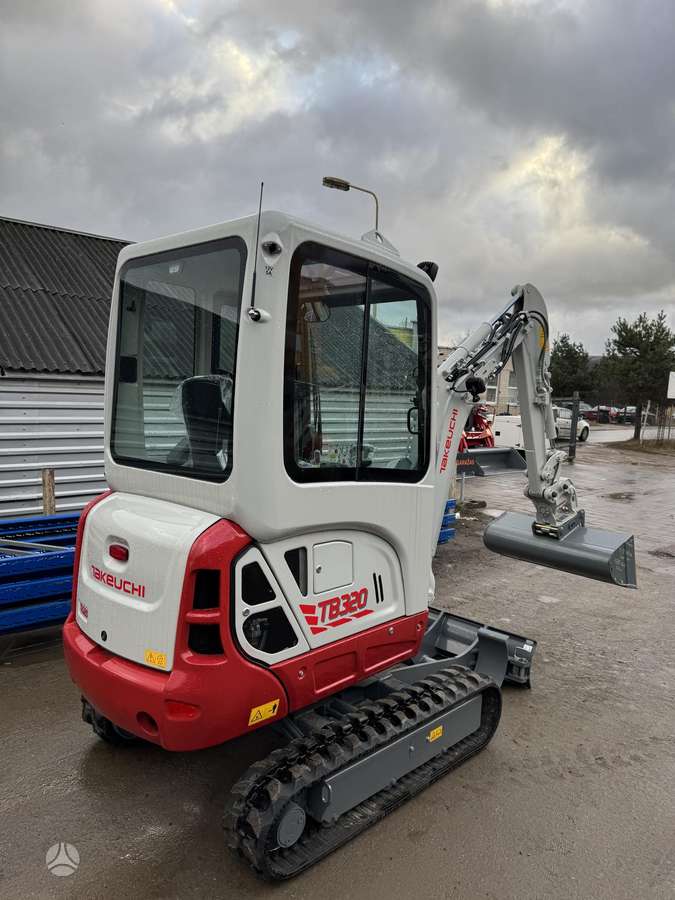 Takeuchi TB320 su rotoriumi, mini ekskavatori