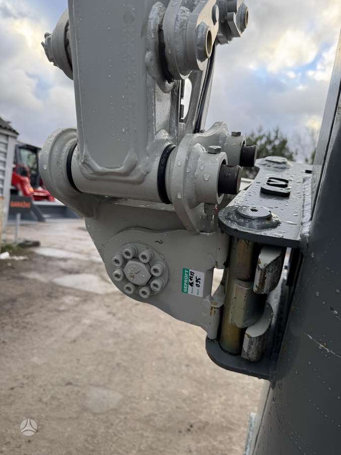 Takeuchi TB320 su rotoriumi, mini ekskavatori