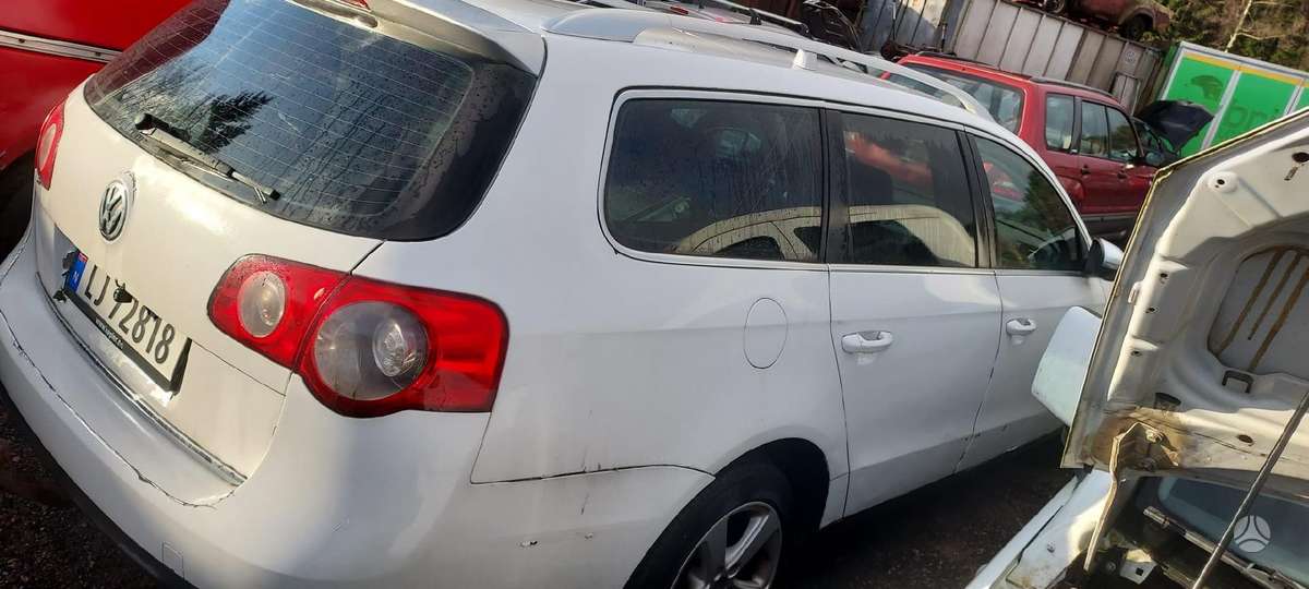 Volkswagen Passat for parts