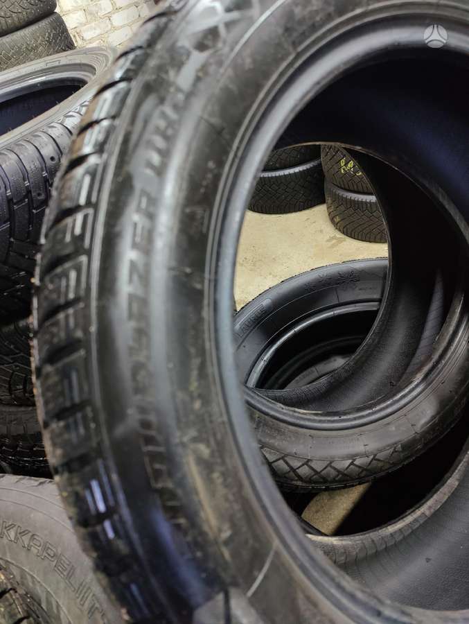 Windforce SNOWBLAZER UHP, winter 205/55 R17