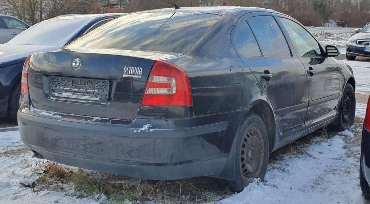 Skoda Octavia dalimis