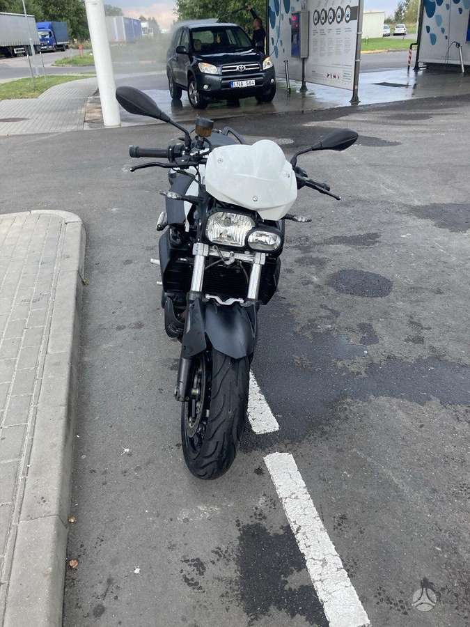 BMW F 800 R 800cc, superbikes