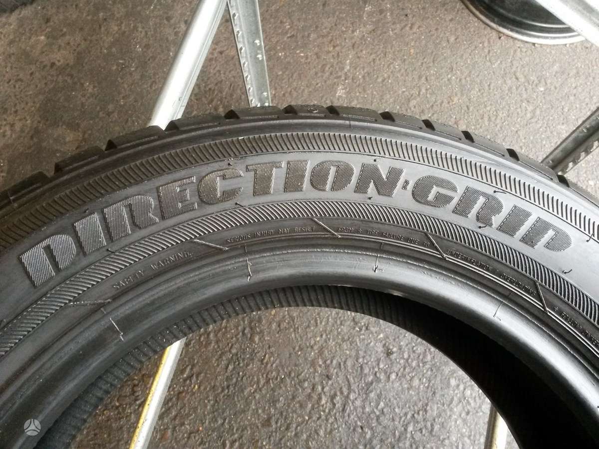 Semperit DIRECTION-GRIP apie 7,5mm, winter 195/60 R15