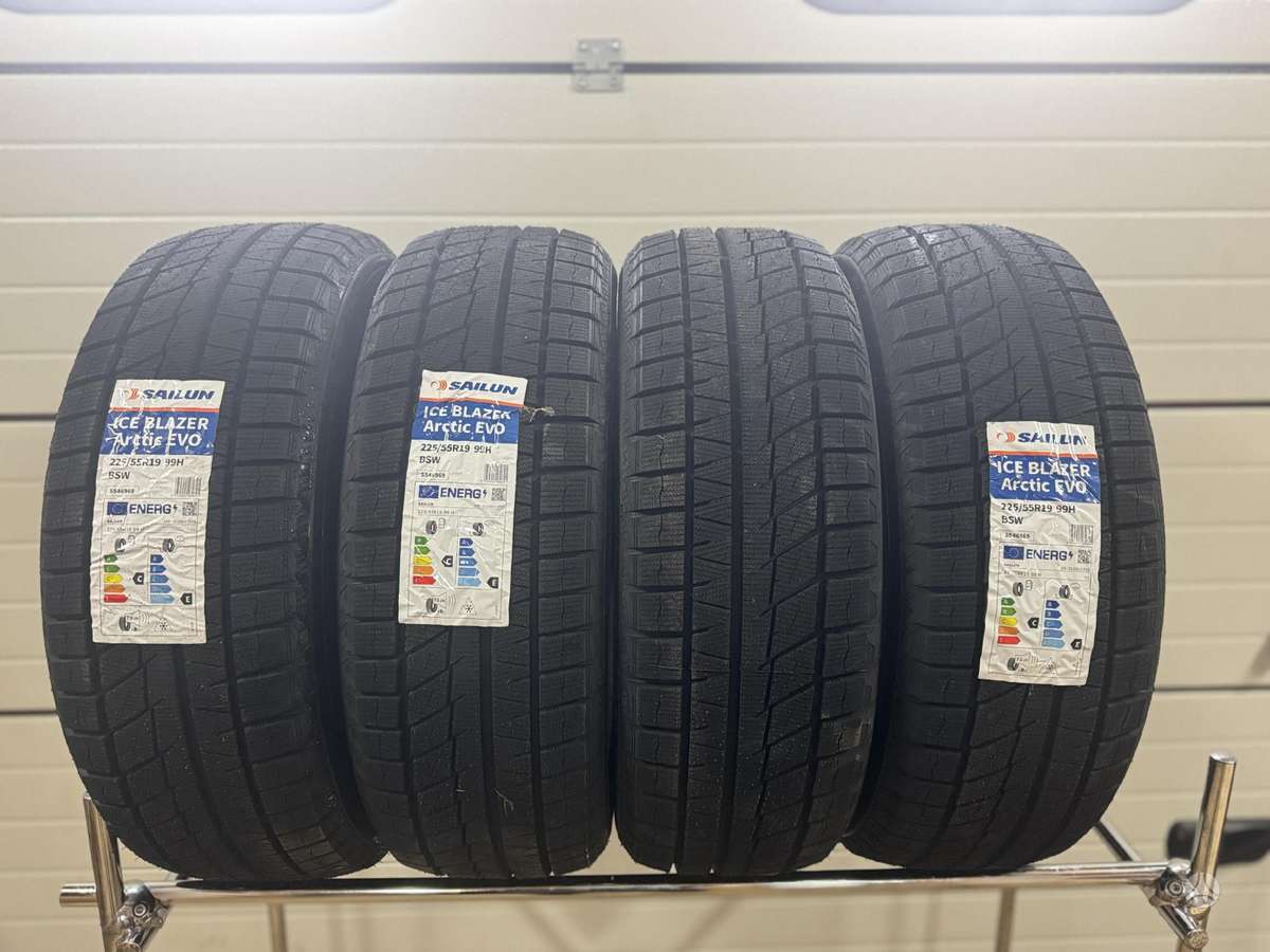 Sailun Ice Blazer Arctic EVO 99H, winter 225/55 R19