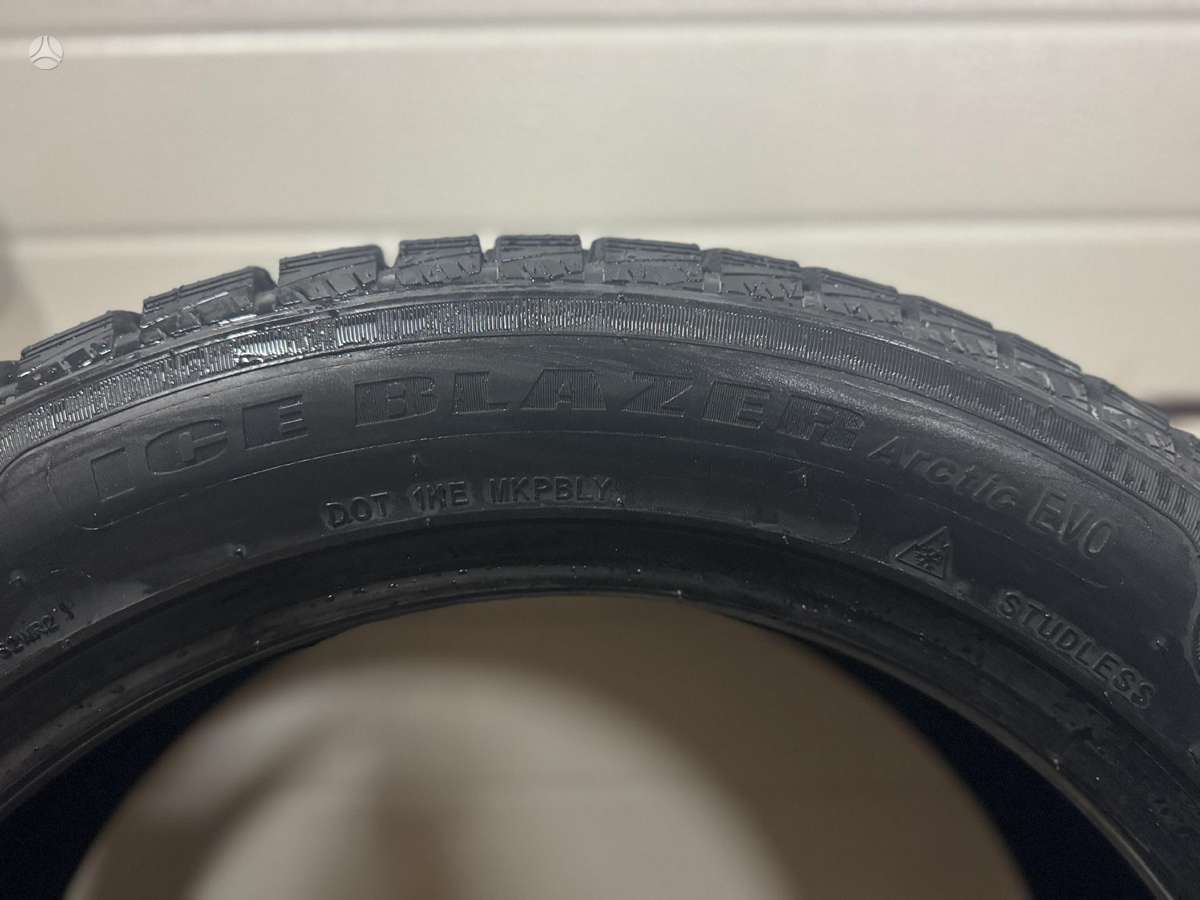 Sailun Ice Blazer Arctic EVO 99H, winter 225/55 R19