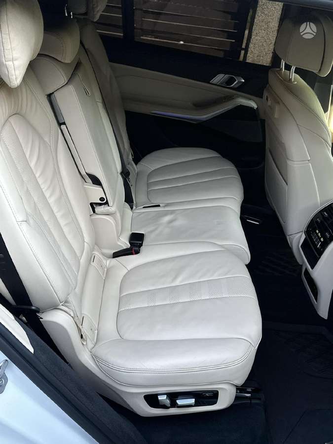 BMW X7, Внедорожник / Кроссовер