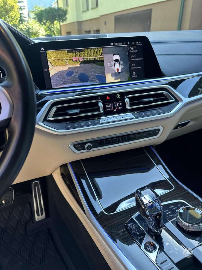 BMW X7, Внедорожник / Кроссовер
