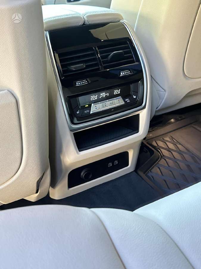 BMW X7, Внедорожник / Кроссовер