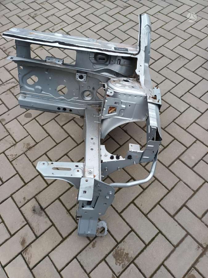 Renault Clio frame rails (fornt, rear)