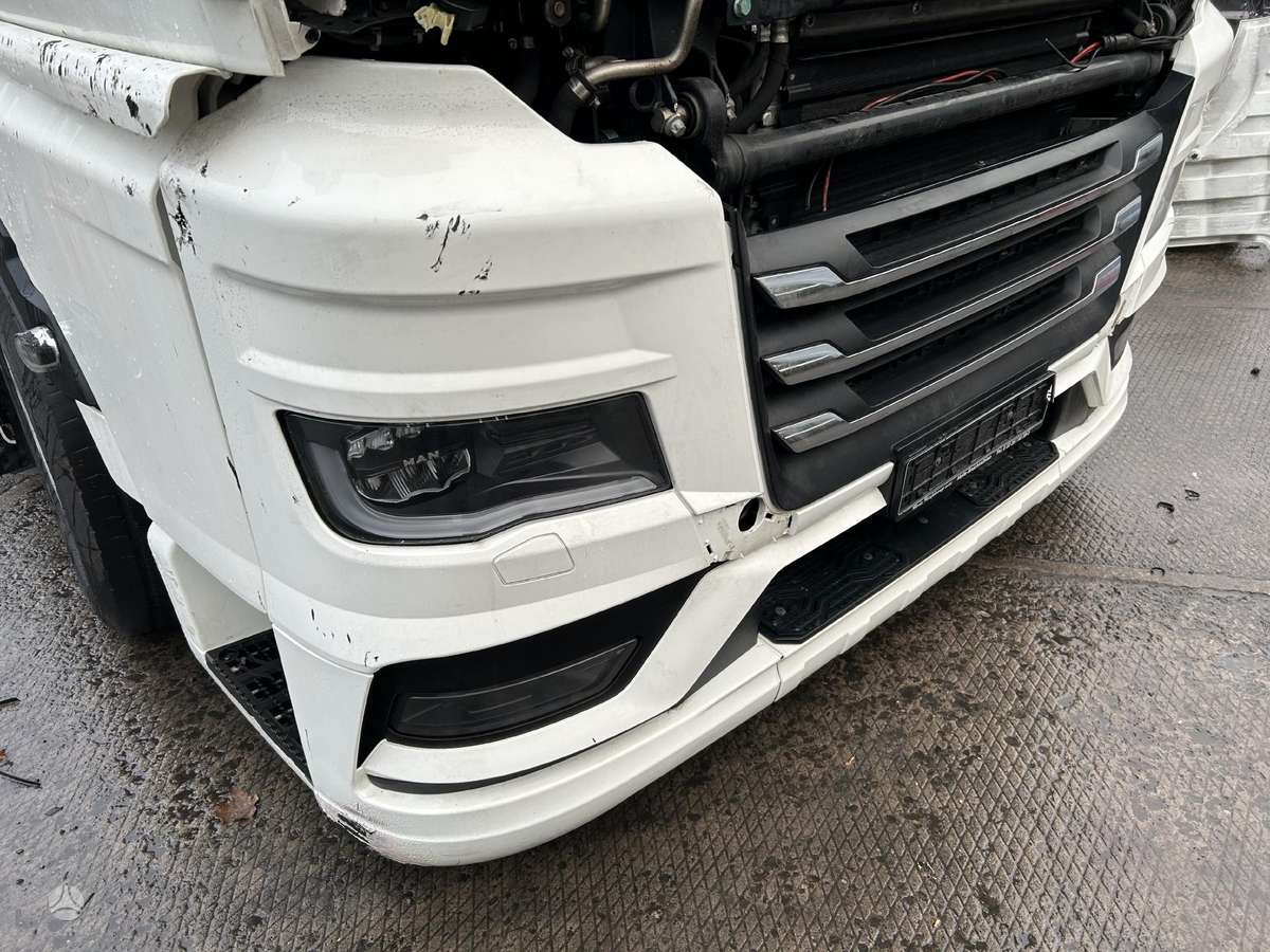 MAN TGX komplektinis bamperis, тягачи