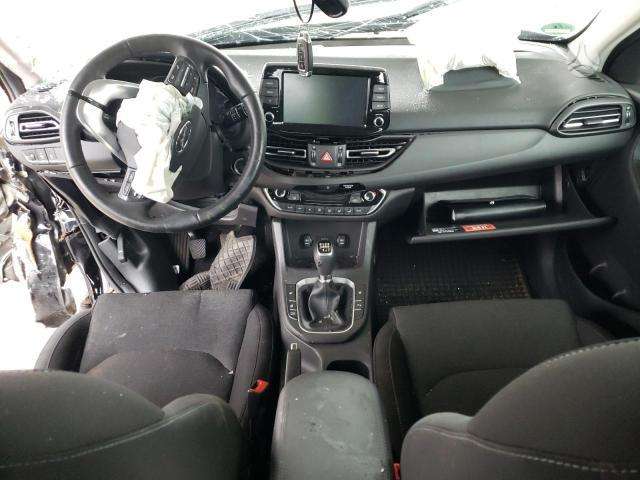 Hyundai i30 Dalimis