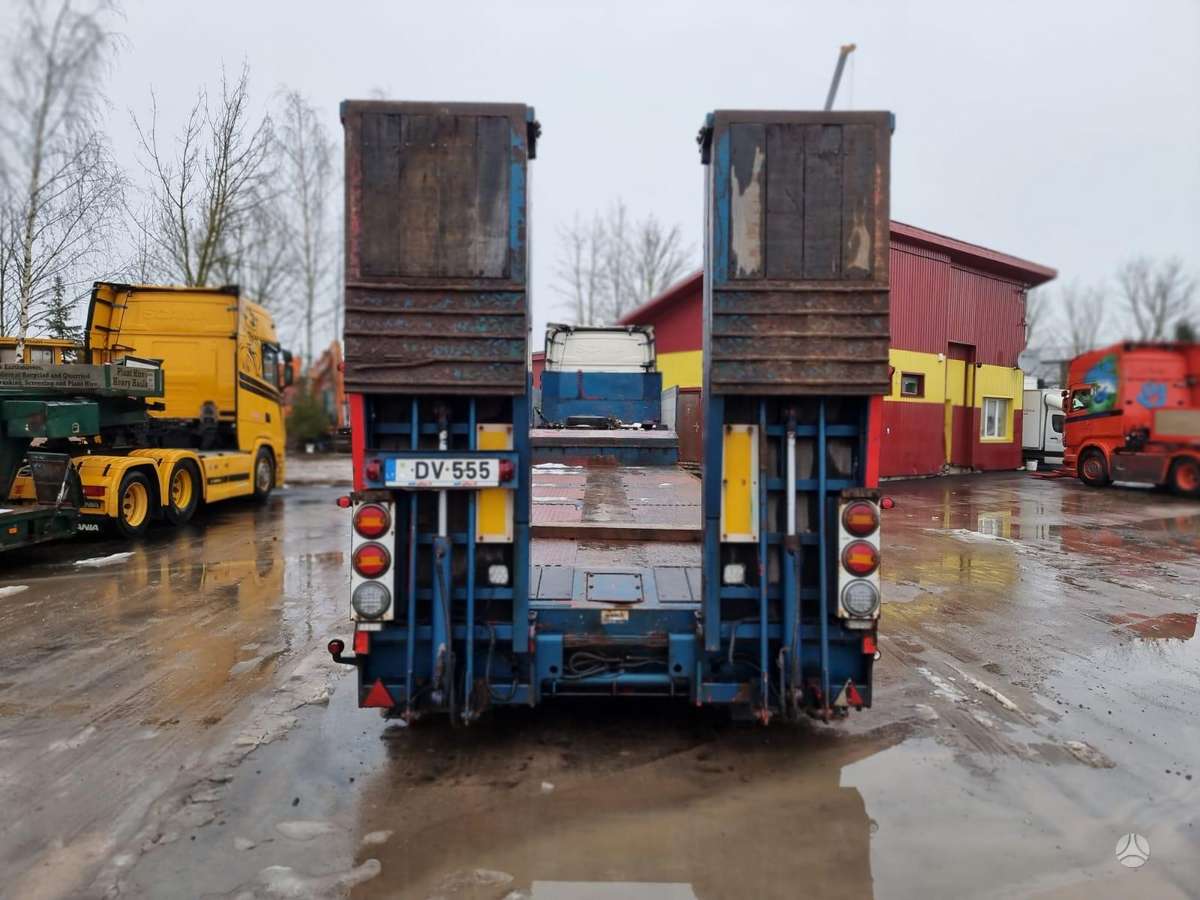 Bodex, spec. piekabe un puspiekabe