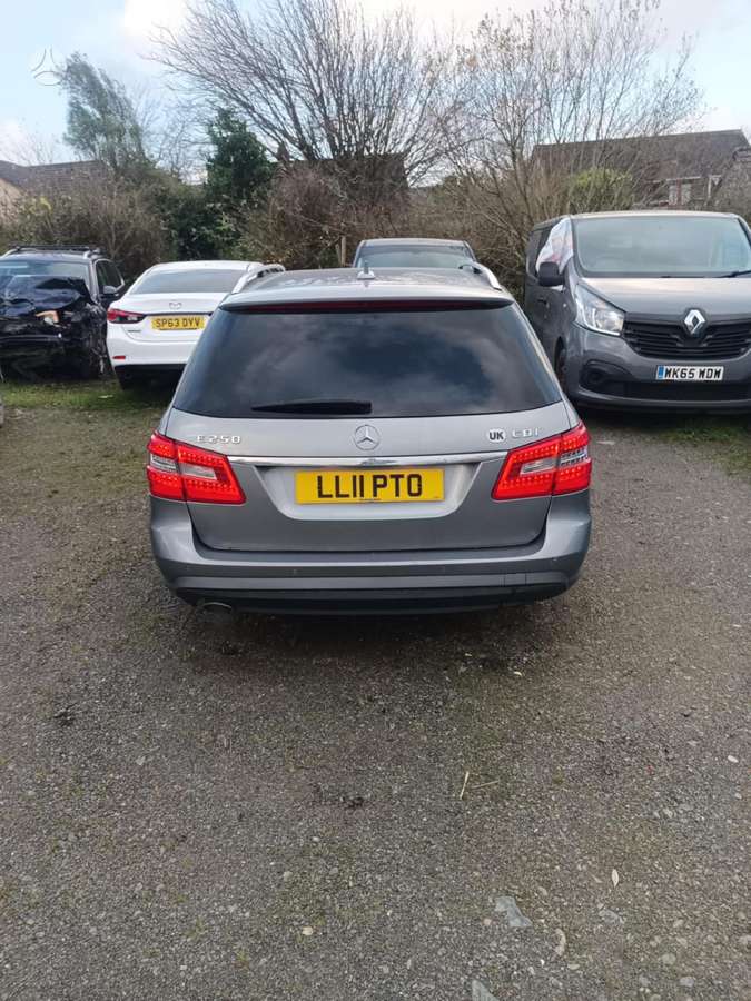 Mercedes-Benz E250 rezerves daļās