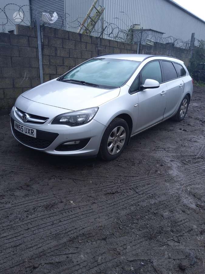 Opel Astra for parts