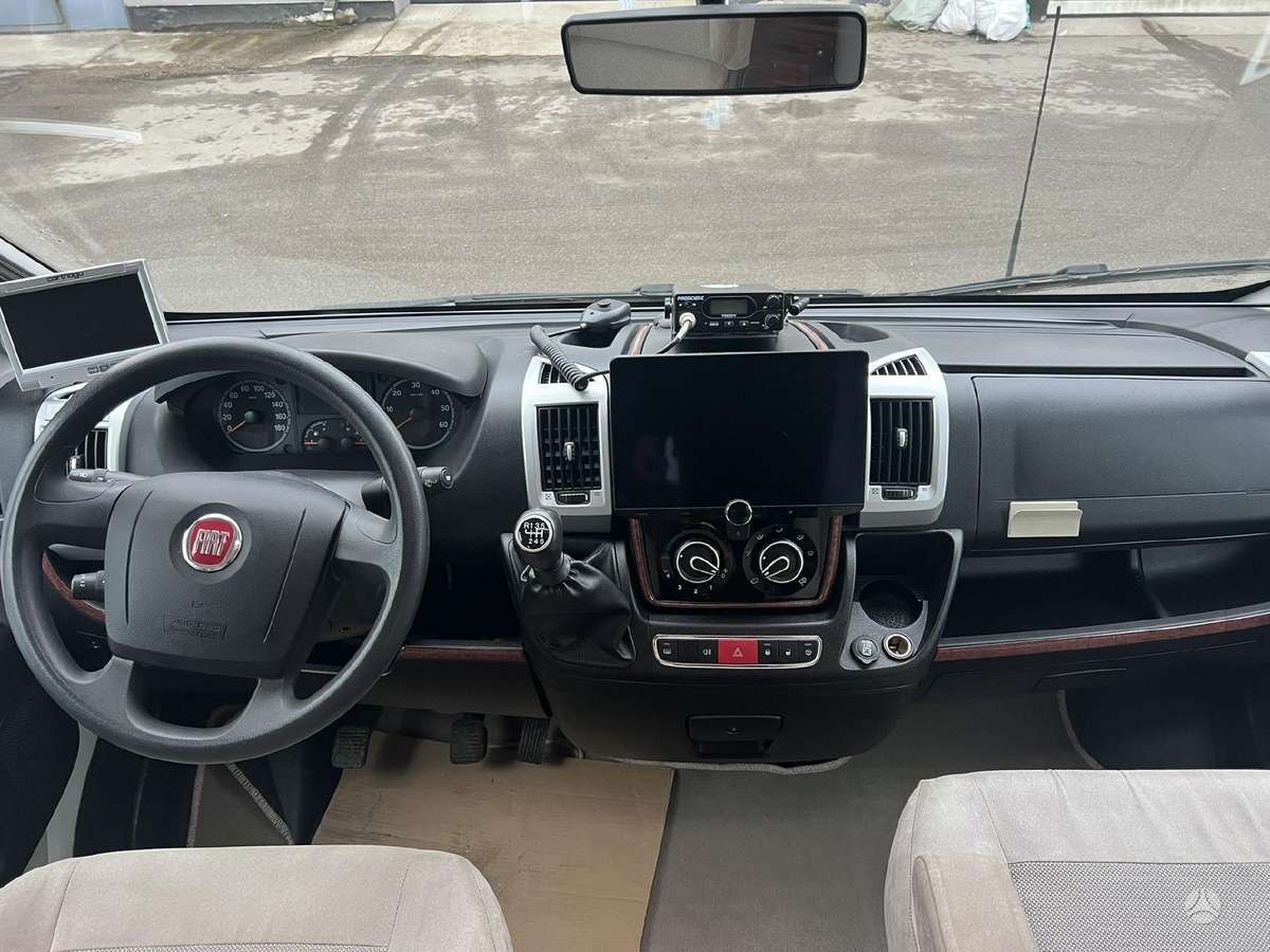 Carthago CHIC C-LINE T Plus 4.7H, campers