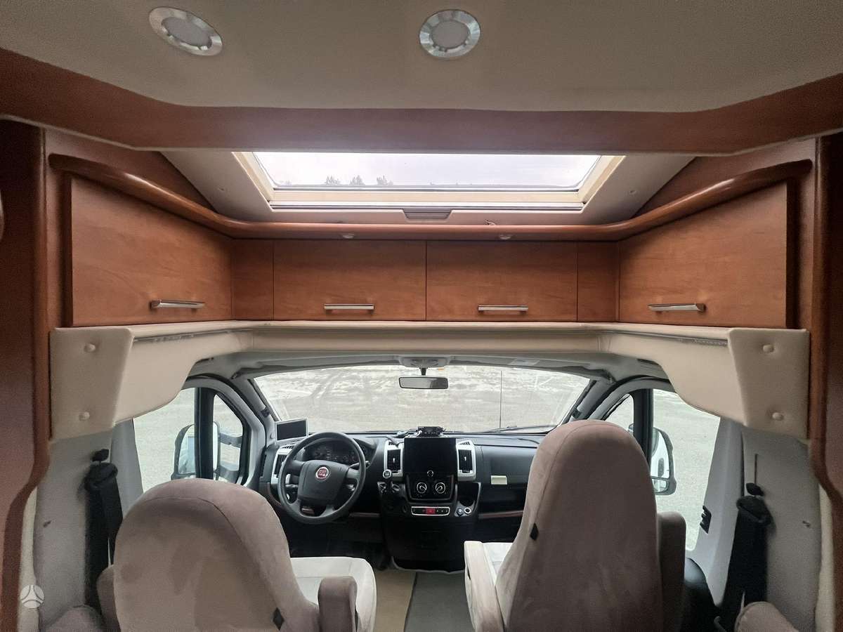 Carthago CHIC C-LINE T Plus 4.7H, campers