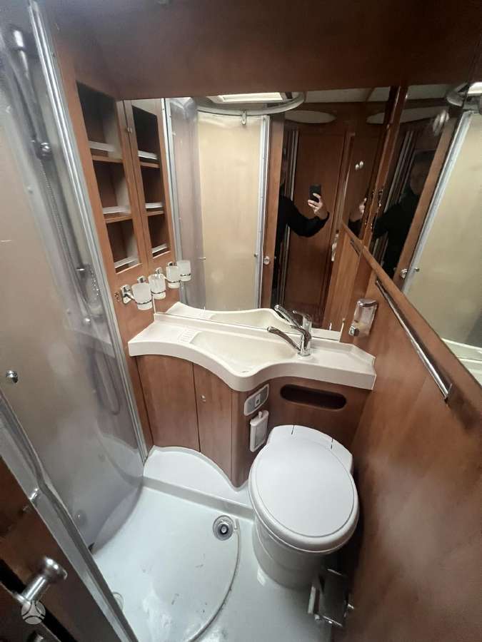 Carthago CHIC C-LINE T Plus 4.7H, campers