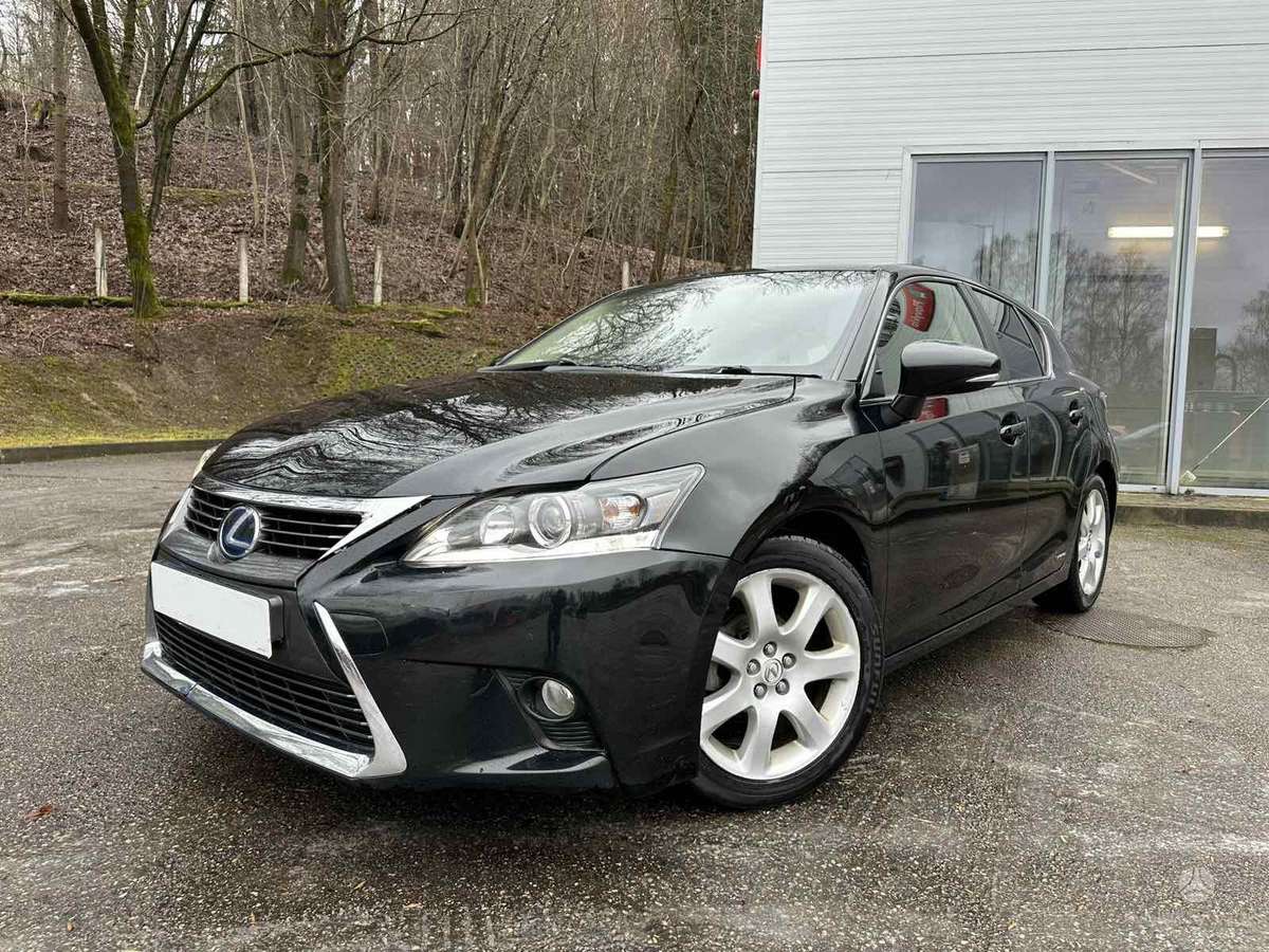 lexus-ct-200h-dalimis-lexus-ct200h-dalimis-hybrid-benzinas-elektra
