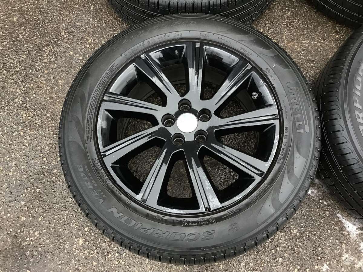 Jaguar E-Pace, vieglmetāla, R18