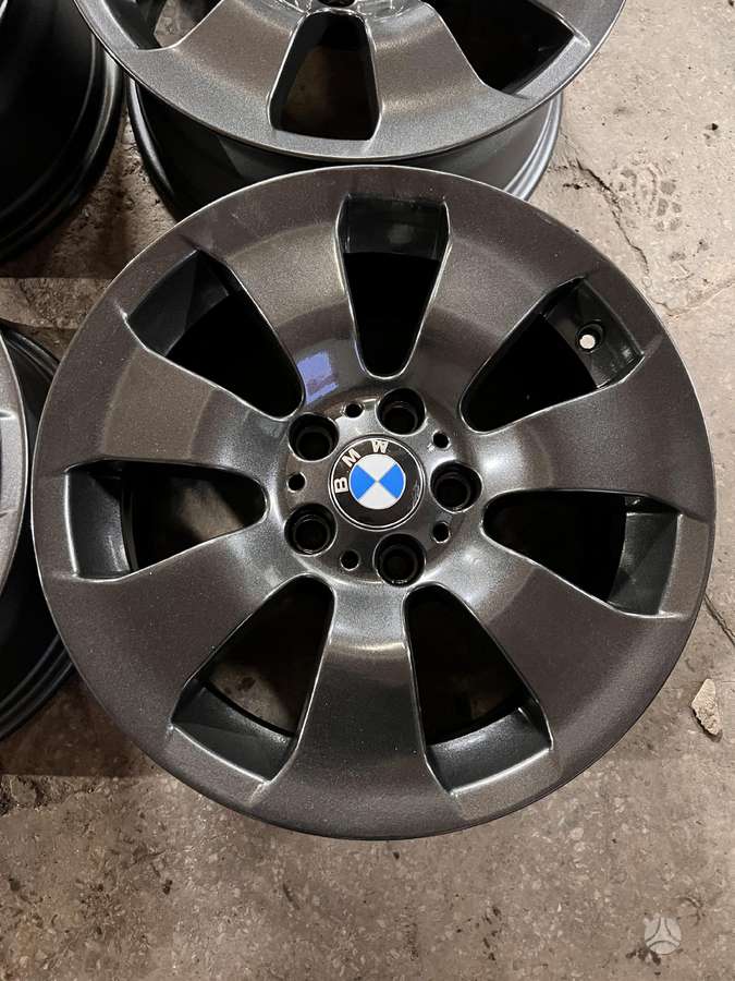 BMW, lengvojo lydinio, R17