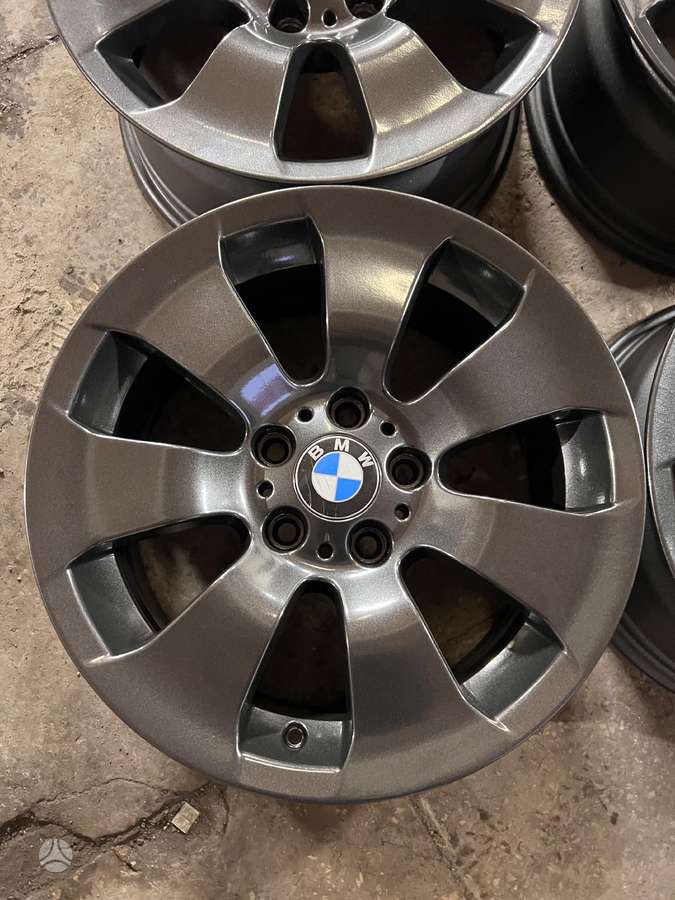 BMW, lengvojo lydinio, R17