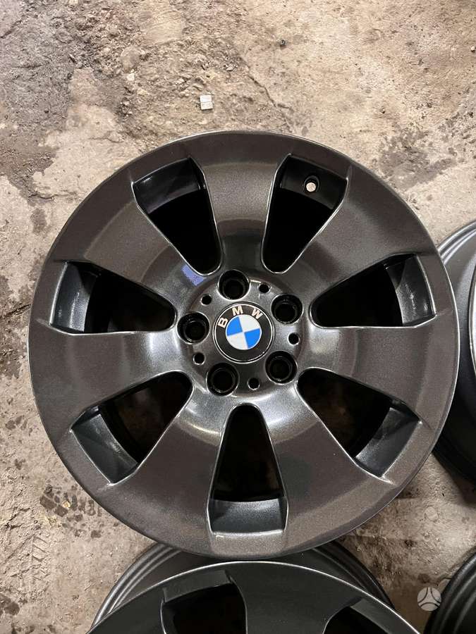 BMW, lengvojo lydinio, R17