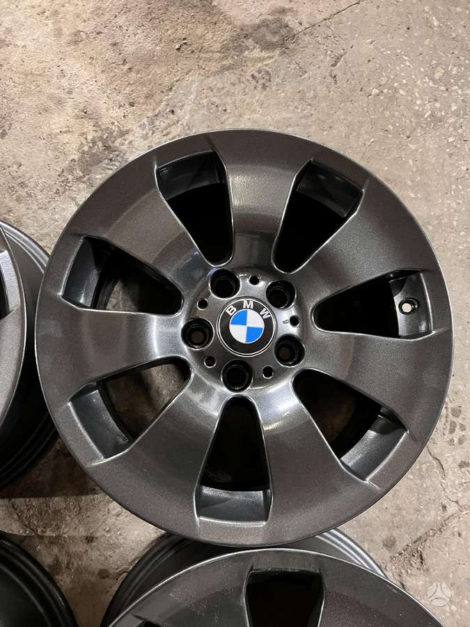 BMW, lengvojo lydinio, R17