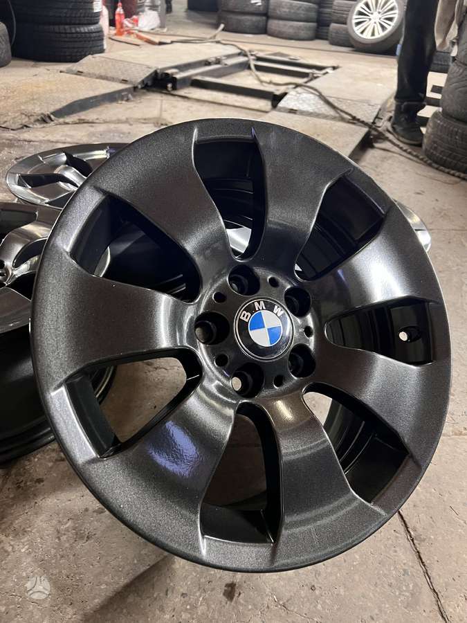 BMW, lengvojo lydinio, R17