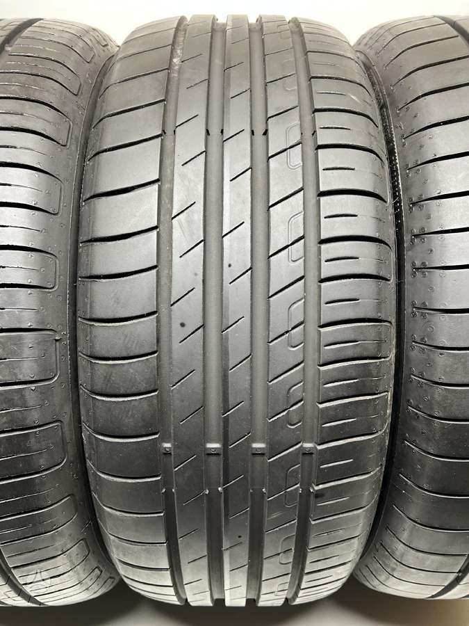 Goodyear Efficient Grip Performance, summer 225/55 R17