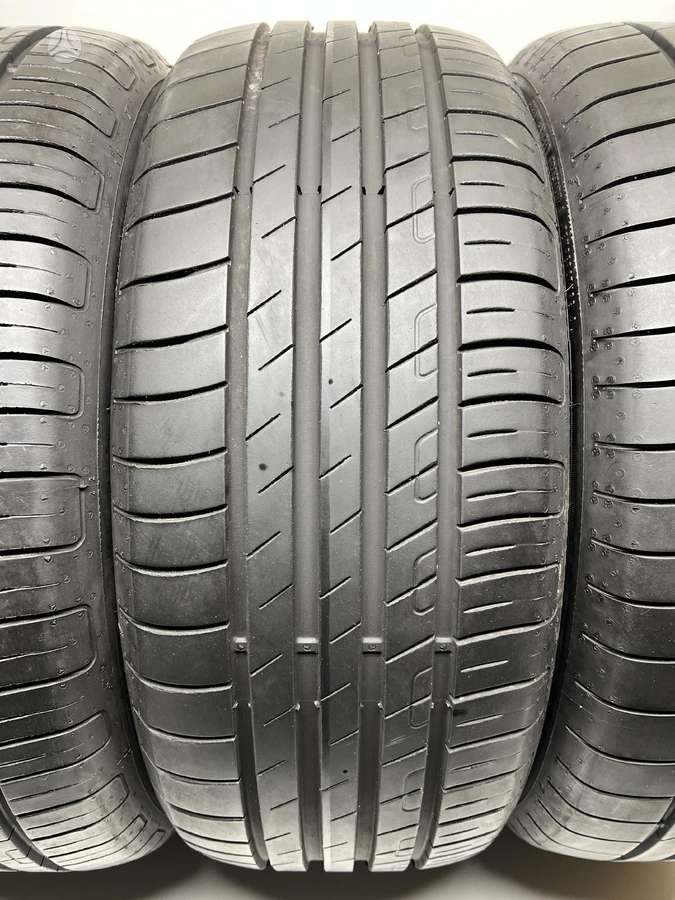 Goodyear Efficient Grip Performance, vasarinės 225/55 R17