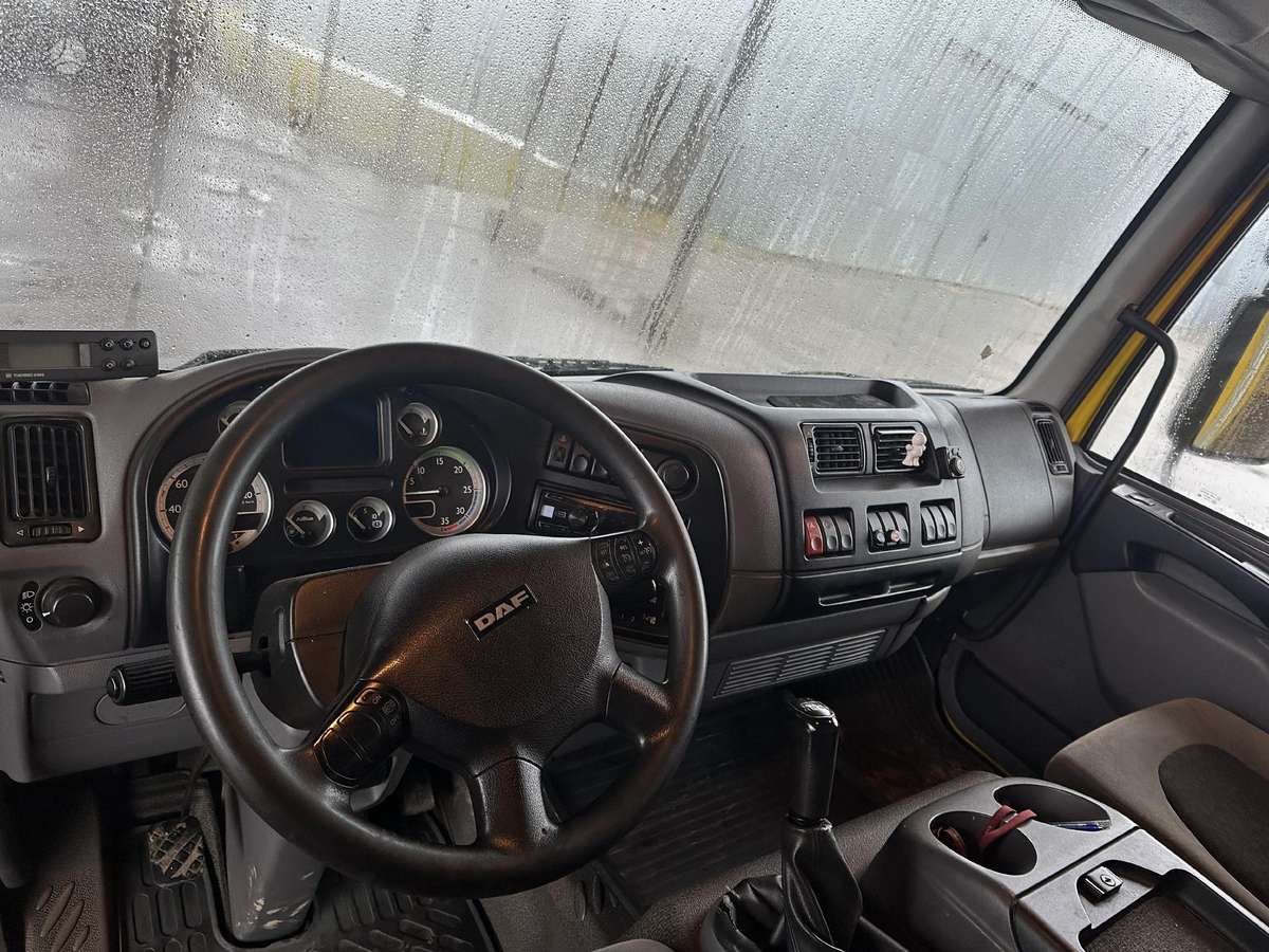 DAF LF 45.180, box trucks / box vans