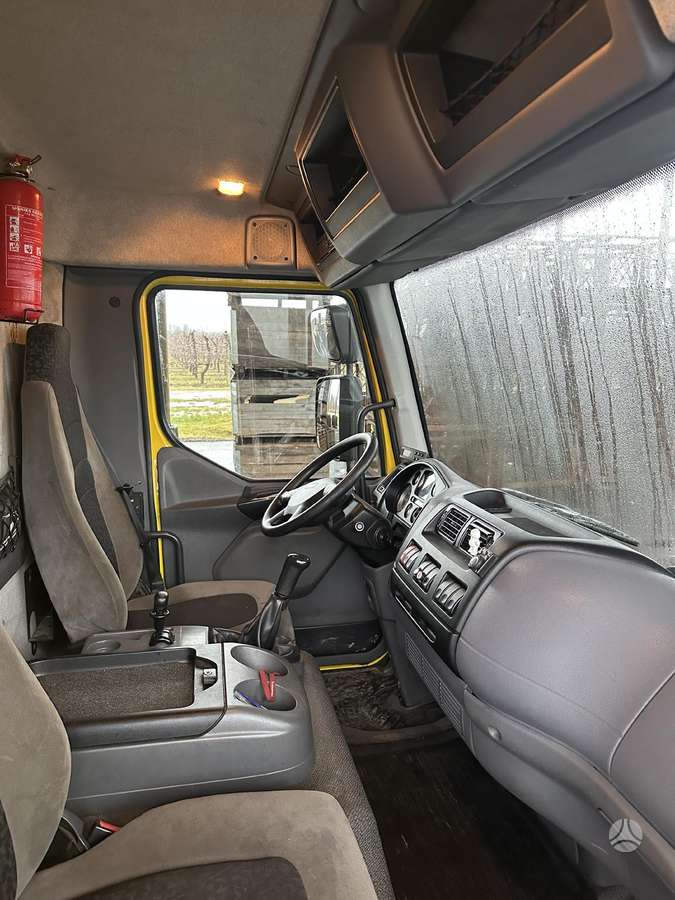 DAF LF 45.180, box trucks / box vans
