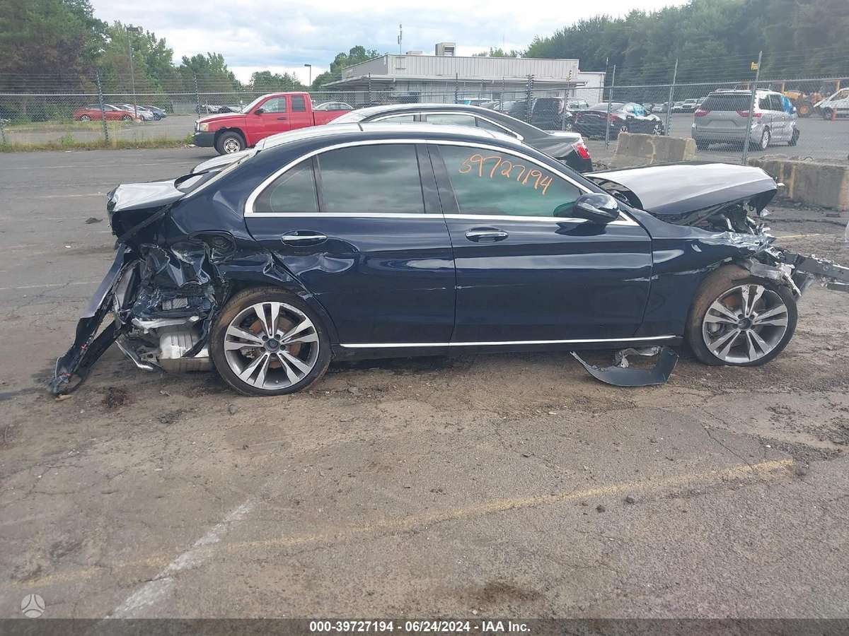 Mercedes-Benz C300