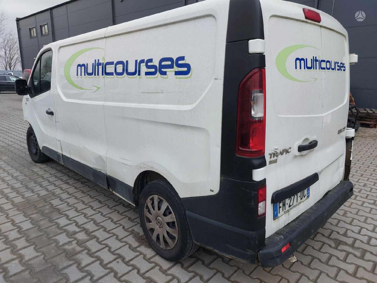 Renault Trafic, preču