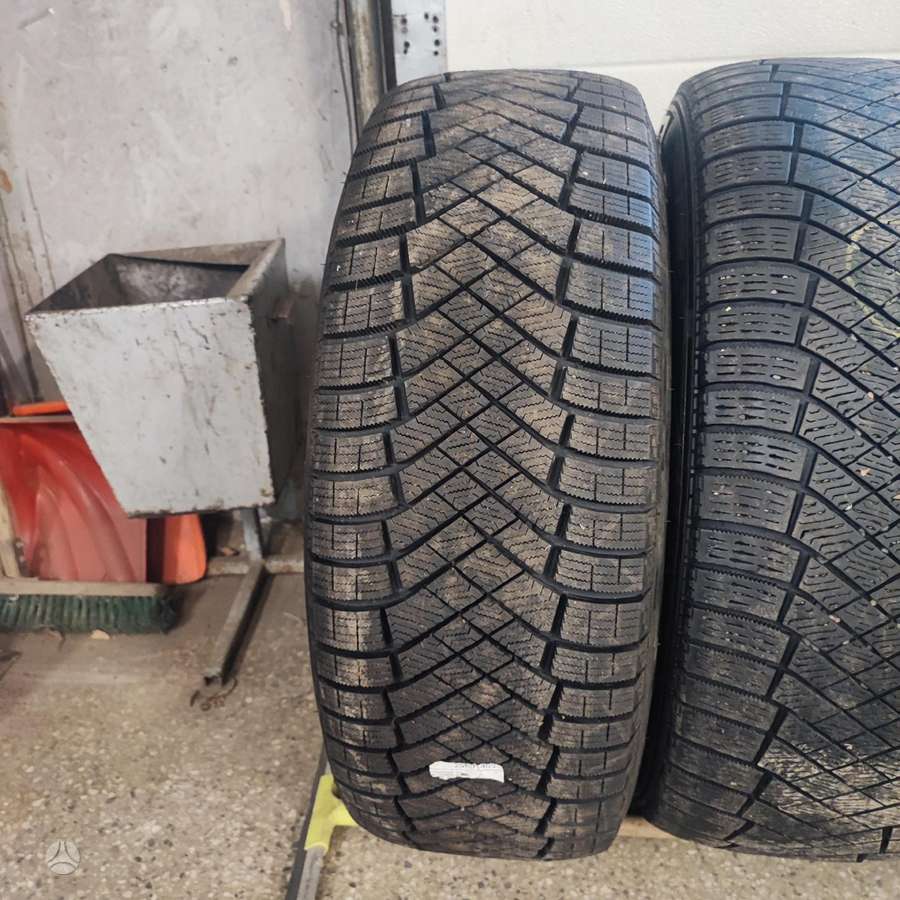 Audi Su padangomis, light alloy, R19